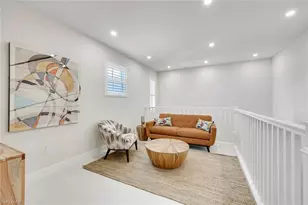 273 Indies Dr E, Naples, FL 34114 - Photo 12