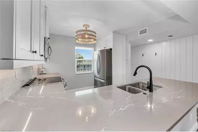 4200 Belair Ln #303, Naples, FL 34103 - Photo 10