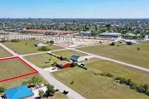 1069 NE 7th Terrace, Cape Coral, FL 33909 - Photo 4