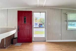 139 Gaslight Ave, North Fort Myers, FL 33917 - Photo 8