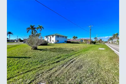 103 Tahiti Cir, Naples, FL 34113 - Photo 20