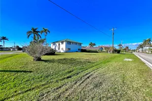 103 Tahiti Cir, Naples, FL 34113 - Photo 20