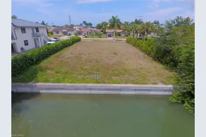 147 Capri Blvd, Naples, FL 34113 - Photo 8