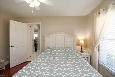 333 Wentworth Ct, Naples, FL 34104 - Photo 40