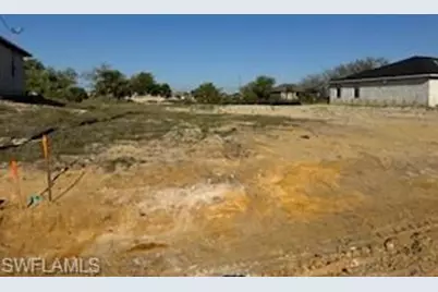 1812 NE 13th Pl, Cape Coral, FL 33909 - Photo 6