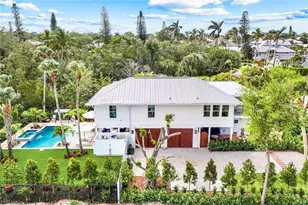 1437 Sandpiper St, Naples, FL 34102 - Photo 4