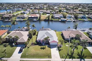 4111 Oasis Blvd, Cape Coral, FL 33914 - Photo 2