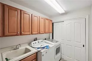 8188 Saratoga Dr, Naples, FL 34113 - Photo 18