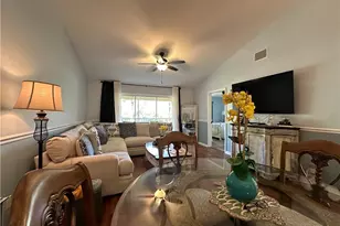 241 Robin Hood Cir, Naples, FL 34104 - Photo 8