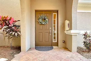 10271 Glastonbury Cir, Fort Myers, FL 33913 - Photo 4