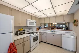 185 Penny Ln, Naples, FL 34112 - Photo 8