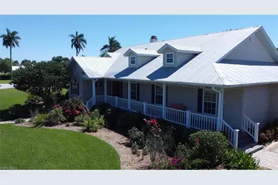 234 W Circle Dr, Clewiston, FL 33440 - Photo 2