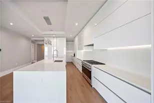 1165 8th St S, Naples, FL 34102 - Photo 10