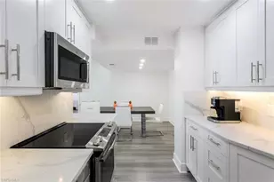 4005 Gulf Shore Blvd N, Naples, FL 34103 - Photo 12