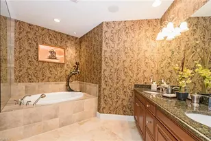 2538 Marquesa Royale Ln, Naples, FL 34109 - Photo 24