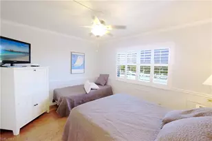 12945 Vanderbilt Dr, Naples, FL 34110 - Photo 16