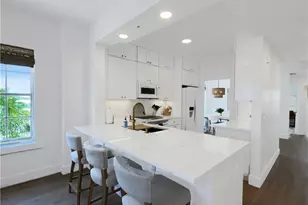 401 Bayfront Pl, Naples, FL 34102 - Photo 8