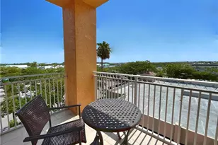 401 Bayfront Pl, Naples, FL 34102 - Photo 16