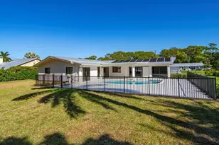 518 Cypress Way E, Naples, FL 34110 - Photo 44