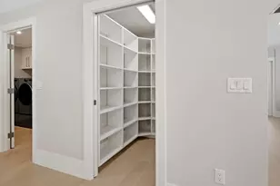 518 Cypress Way E, Naples, FL 34110 - Photo 20