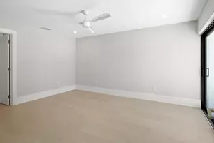 518 Cypress Way E, Naples, FL 34110 - Photo 32