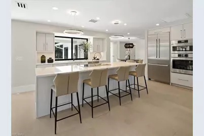 518 Cypress Way E, Naples, FL 34110 - Photo 1