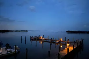 484 Gulf Bend Dr, Captiva, FL 33924 - Photo 30