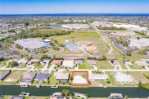 3429 SW 17th Pl, Cape Coral, FL 33914 - Photo 4