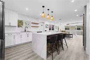 2500 Gulf Shore Blvd N, Naples, FL 34103 - Photo 10