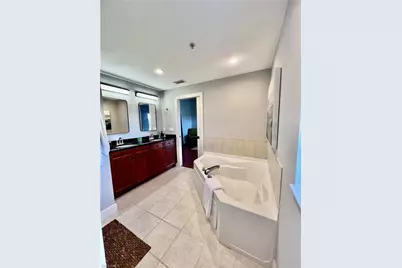 10091 Lake Cove Dr #301, Fort Myers, FL 33908 - Photo 10