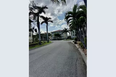 10091 Lake Cove Dr #301, Fort Myers, FL 33908 - Photo 26