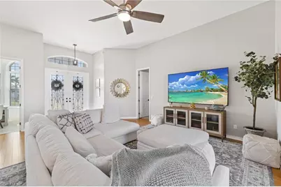 321 SE 31st St, Cape Coral, FL 33904 - Photo 6