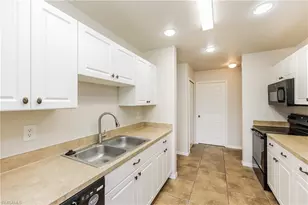 2607 30th St SW, Lehigh Acres, FL 33976 - Photo 8