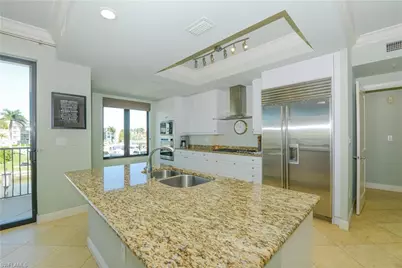 1490 5th Ave S #200B, Naples, FL 34102 - Photo 12