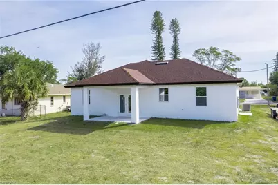 127 Connecticut Rd, Lehigh Acres, FL 33936 - Photo 16