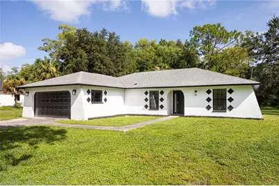 5671 Green Blvd, Naples, FL 34116 - Photo 2