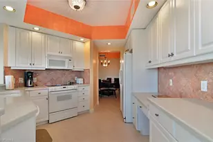 315 Dunes Blvd, Naples, FL 34110 - Photo 6