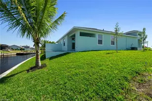 1105 SE 38th St, Cape Coral, FL 33904 - Photo 2