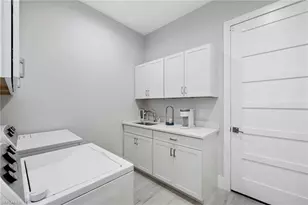 6136 Rodney Bay Ln, Naples, FL 34113 - Photo 24