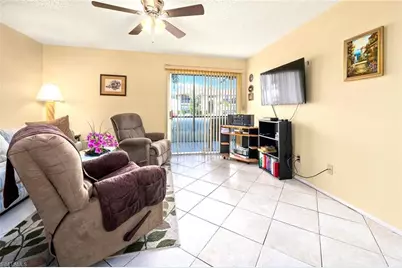 8101 S Woods Cir #1, Fort Myers, FL 33919 - Photo 2