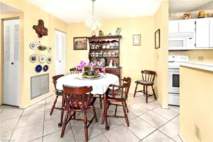 8101 S Woods Cir, Fort Myers, FL 33919 - Photo 8