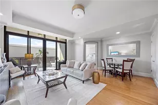 9123 Strada Pl, Naples, FL 34108 - Photo 4