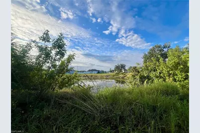 614 NE 12th St, Cape Coral, FL 33909 - Photo 2