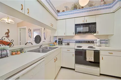 13205 Whitehaven Ln #1605, Fort Myers, FL 33966 - Photo 8