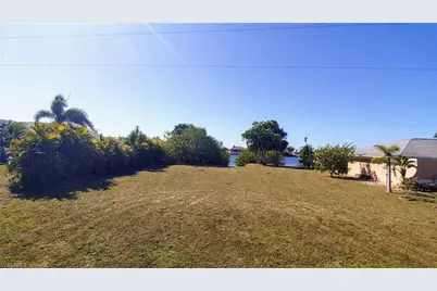 1242 NW 18th St, Cape Coral, FL 33993 - Photo 10