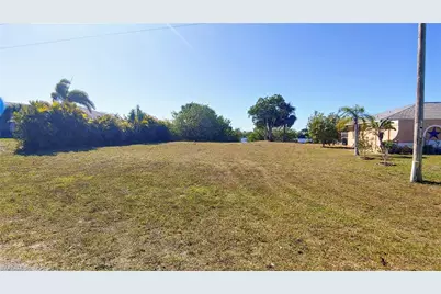 1242 NW 18th St, Cape Coral, FL 33993 - Photo 12