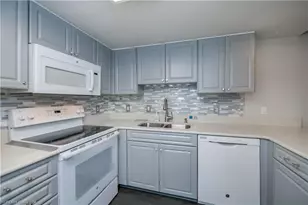 1051 Forrest Nelson Blvd, Port Charlotte, FL 33952 - Photo 12