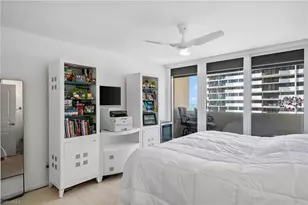 4001 Gulf Shore Blvd N, Naples, FL 34103 - Photo 20