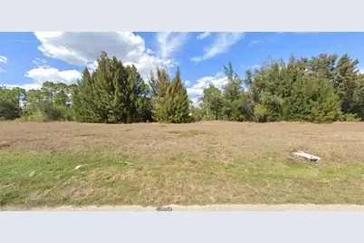 2031 NE 33rd Ter, Cape Coral, FL 33909 - Photo 2