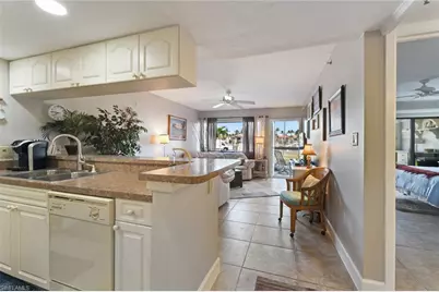 3170 Matecumbe Key Rd #112, Punta Gorda, FL 33955 - Photo 4